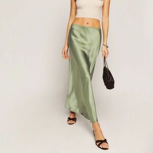Reformation Layla silk skirt women’s size large